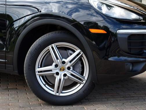 2016 Porsche Cayenne S