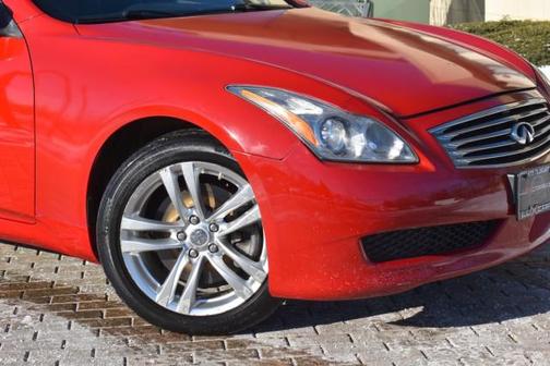 2010 INFINITI G37x Base