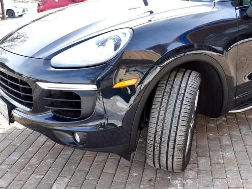 2017 Porsche Cayenne S