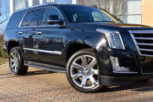 2017 Cadillac Escalade Luxury