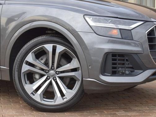 2020 Audi Q8 55 Premium Plus