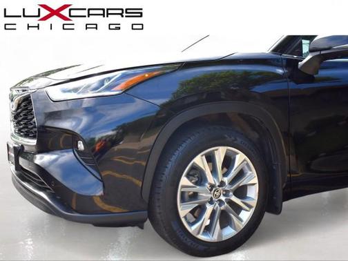 Midnight Black Metallic 2020 Toyota Highlander Limited