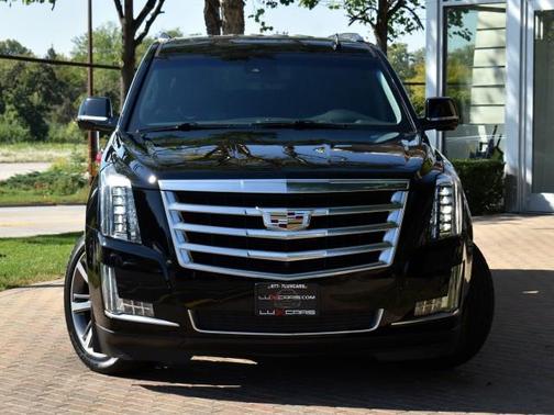 2016 Cadillac Escalade ESV Luxury