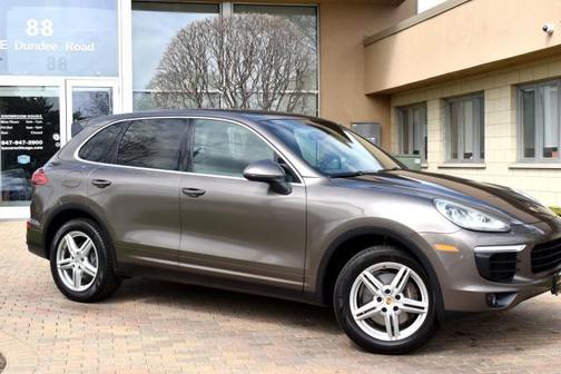 Umber Metallic 2016 Porsche Cayenne Cayenne
