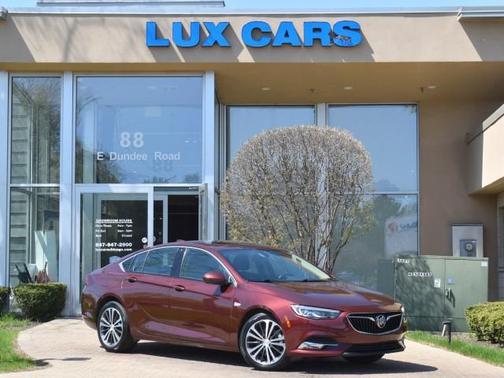 Rioja Red Metallic 2018 Buick Regal Sportback Essence