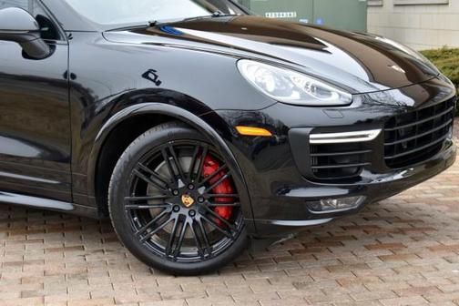 2016 Porsche Cayenne GTS