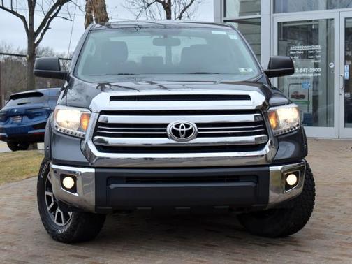 2016 Toyota Tundra SR5