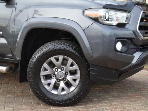 2016 Toyota Tacoma SR5