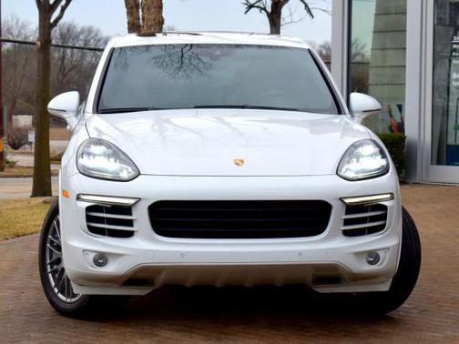 2015 Porsche Cayenne Cayenne S E-Hybrid