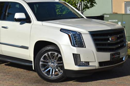 2015 Cadillac Escalade Standard