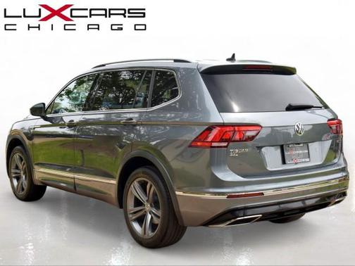 Platinum Gray Metallic 2019 Volkswagen Tiguan 2.0T SEL R-Line 4MOTION