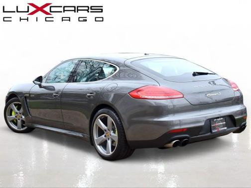 Agate Gray Metallic 2015 Porsche Panamera 4