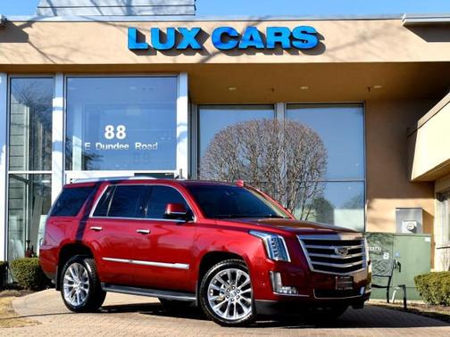 2017 Cadillac Escalade Luxury