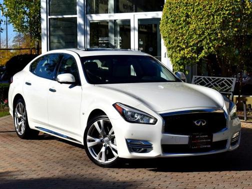 2017 INFINITI Q70L 3.7X