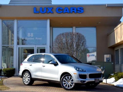 2017 Porsche Cayenne Platinum Edition