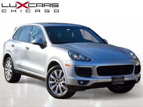 Rhodium Silver Metallic 2017 Porsche Cayenne Platinum Edition