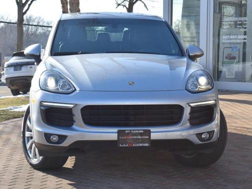 2017 Porsche Cayenne Platinum Edition