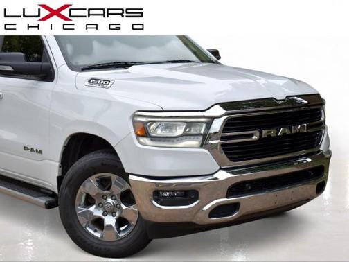 Bright White Clearcoat 2019 RAM 1500 Big Horn
