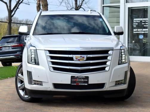 Crystal White Tricoat 2020 Cadillac Escalade ESV Luxury