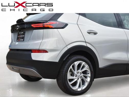 Silver Flare Metallic 2023 Chevrolet Bolt EUV FWD LT