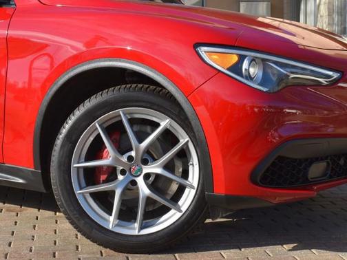 2018 Alfa Romeo Stelvio Ti Sport