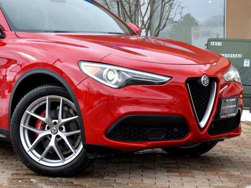 2018 Alfa Romeo Stelvio Ti Sport