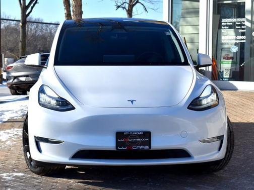2023 Tesla Model Y Long Range Dual Motor All-Wheel Drive