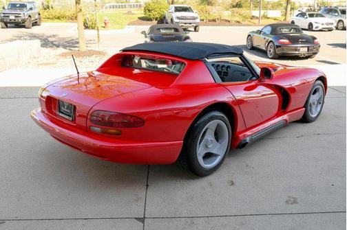Red 1993 Dodge Viper RT-10