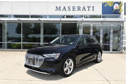 2019 Audi e-tron Prestige