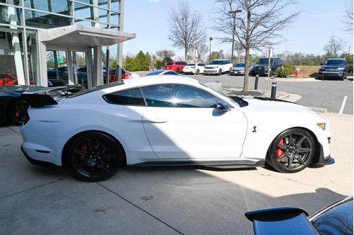 2022 Ford Shelby GT500 Base