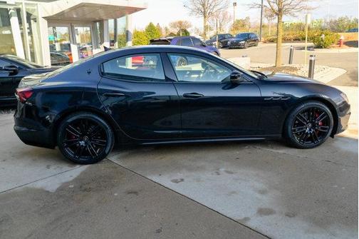 2022 Maserati Ghibli Modena Q4