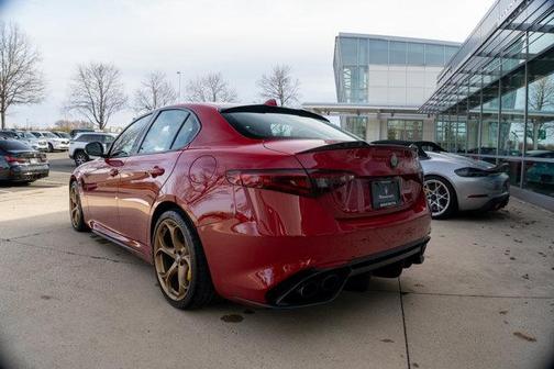 2018 Alfa Romeo Giulia Quadrifoglio