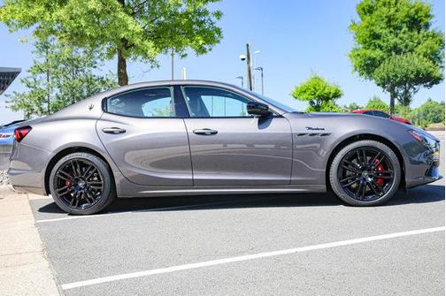 2023 Maserati Ghibli Modena