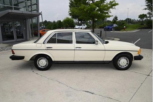 1983 Mercedes-Benz 240D