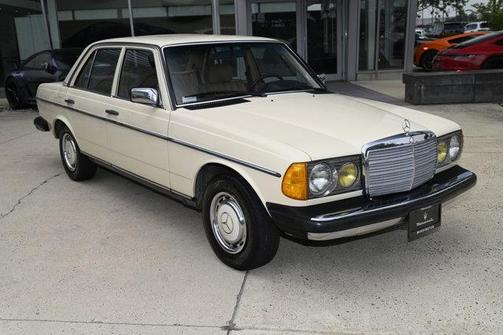 1983 Mercedes-Benz 240D