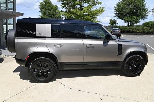 2023 Land Rover Defender 110 X-Dynamic SE