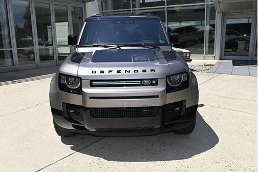 2023 Land Rover Defender 110 X-Dynamic SE