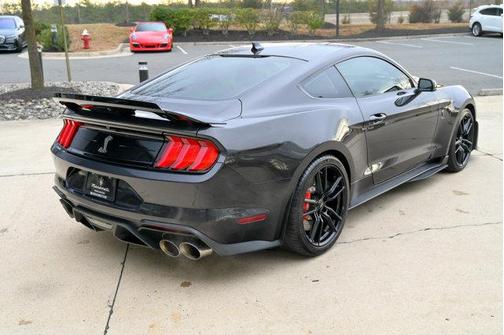 2022 Ford Shelby GT500 Base