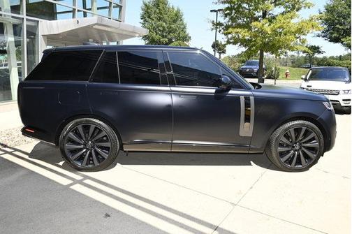 2023 Land Rover Range Rover SV