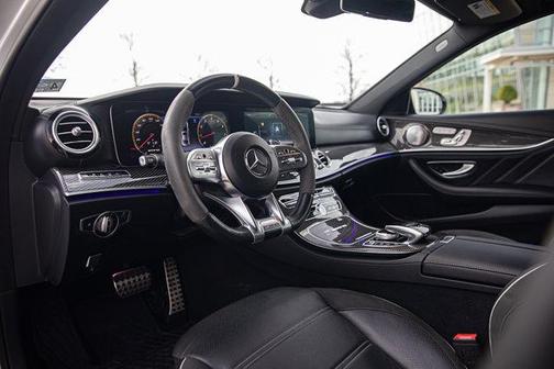 Photo 4 of 39 of 2019 Mercedes-Benz AMG E 63 S