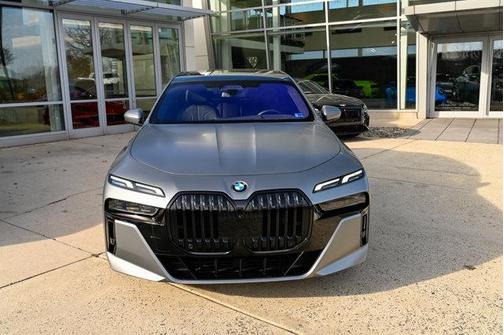 2023 BMW 760 760i xDrive