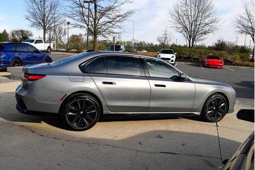 2023 BMW 760 760i xDrive