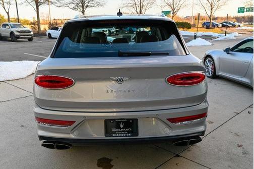 2022 Bentley Bentayga V8