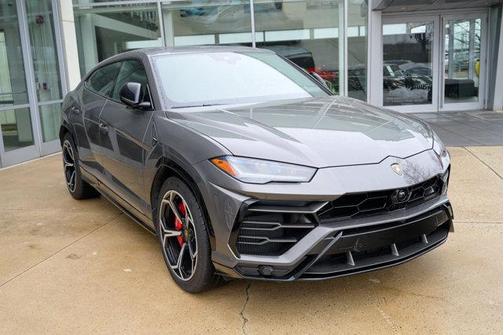 2021 Lamborghini Urus 