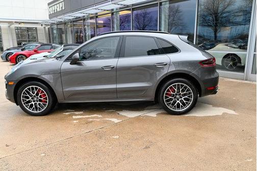 2018 Porsche Macan Turbo