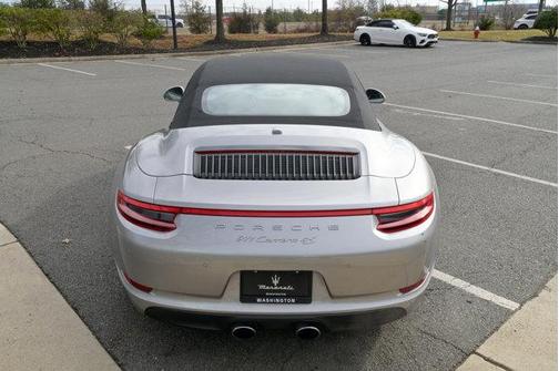 2017 Porsche 911 Carrera 4S