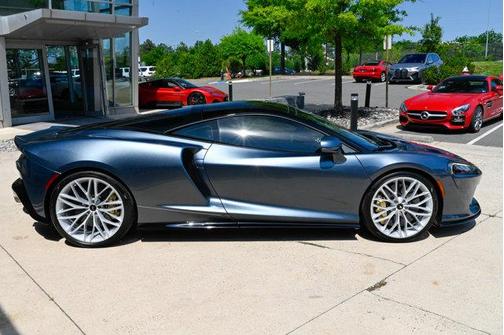 Saros 2023 McLaren GT Base