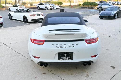2015 Porsche 911 Carrera GTS