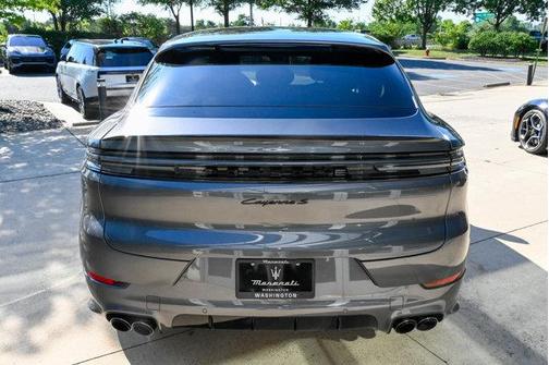 Quartzite Grey Metallic 2025 Porsche Cayenne S Coupe AWD