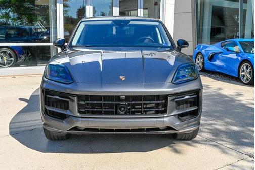 Quartzite Grey Metallic 2025 Porsche Cayenne S Coupe AWD